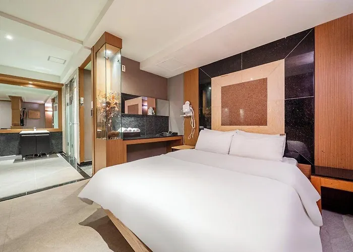 Nowon Luxe Hotel 3*